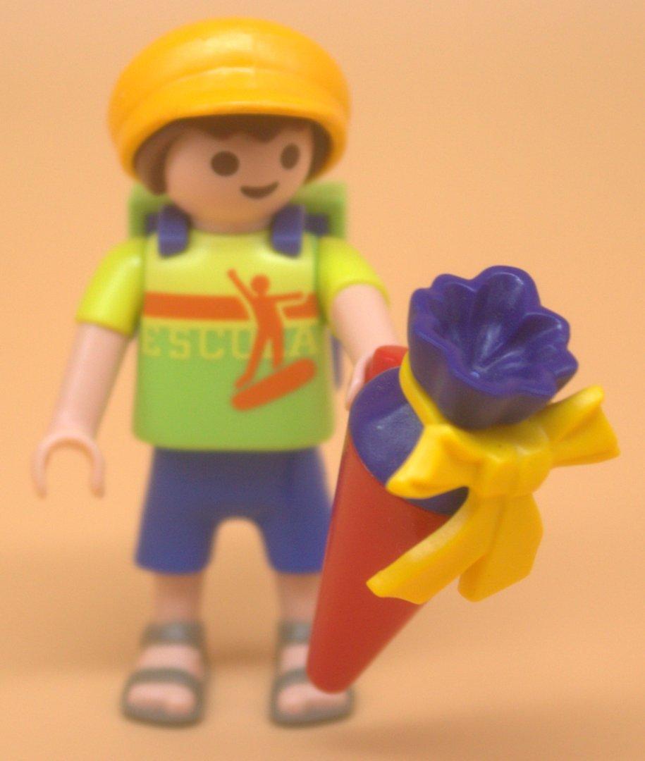 Playmobil erster Schultag, Junge mit Schultüte gebraucht