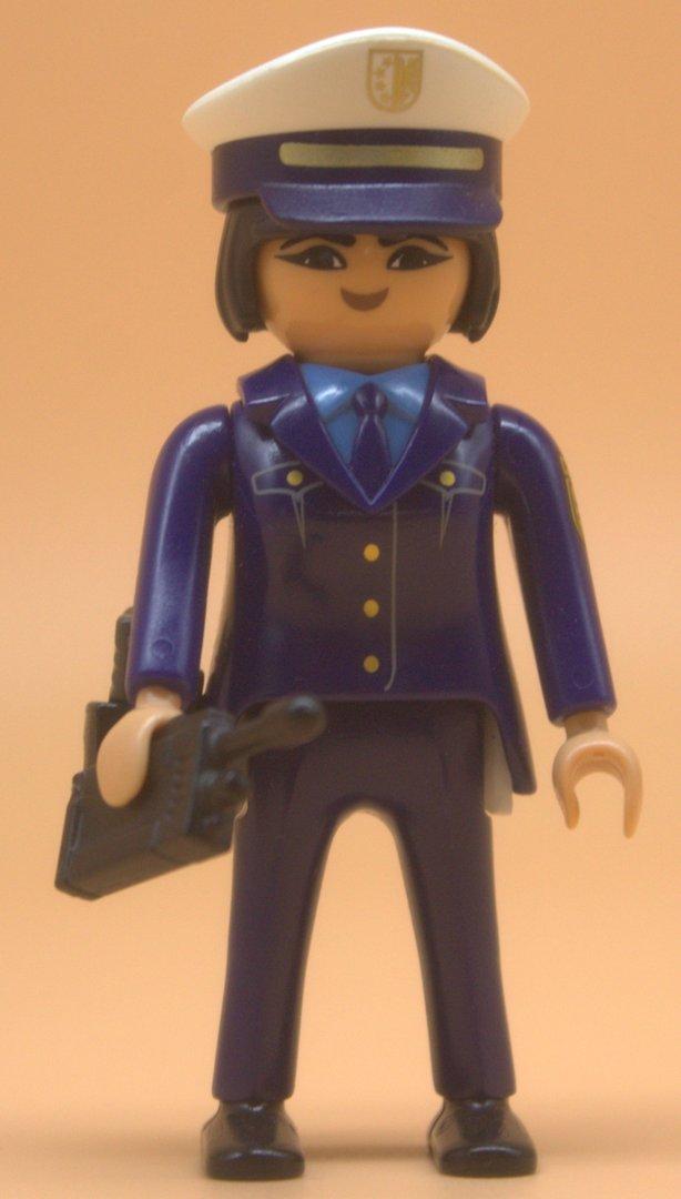 Playmobil Figur Polizistin gebraucht