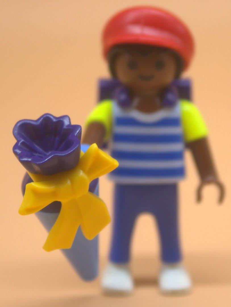 Playmobil erster Schultag, Junge mit Schultüte gebraucht