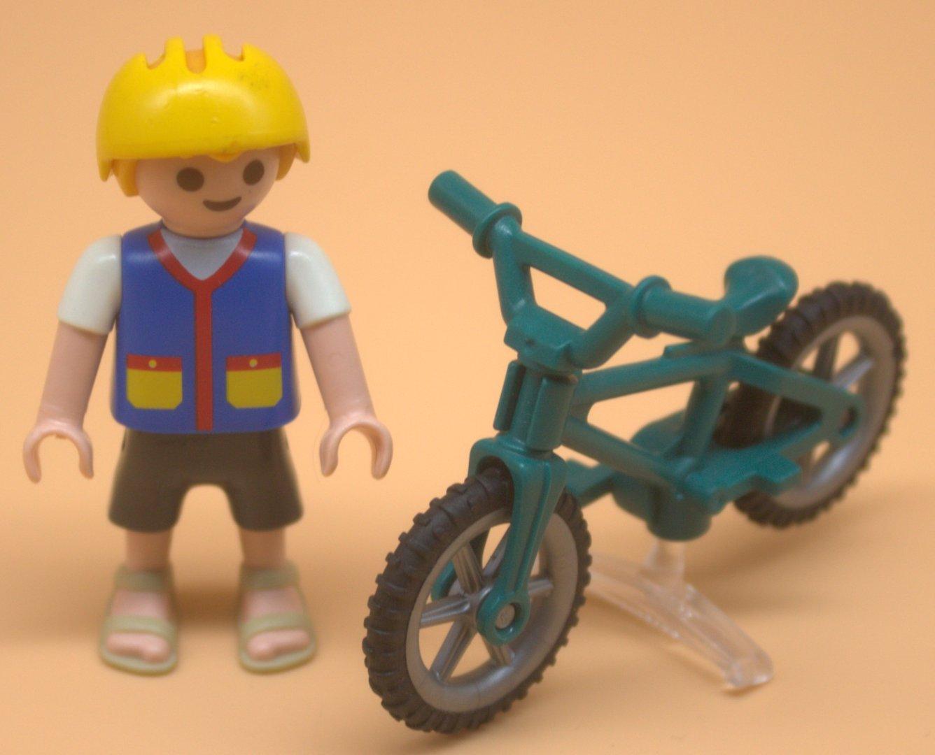 Playmobil Junge mit Fahrrad gebraucht