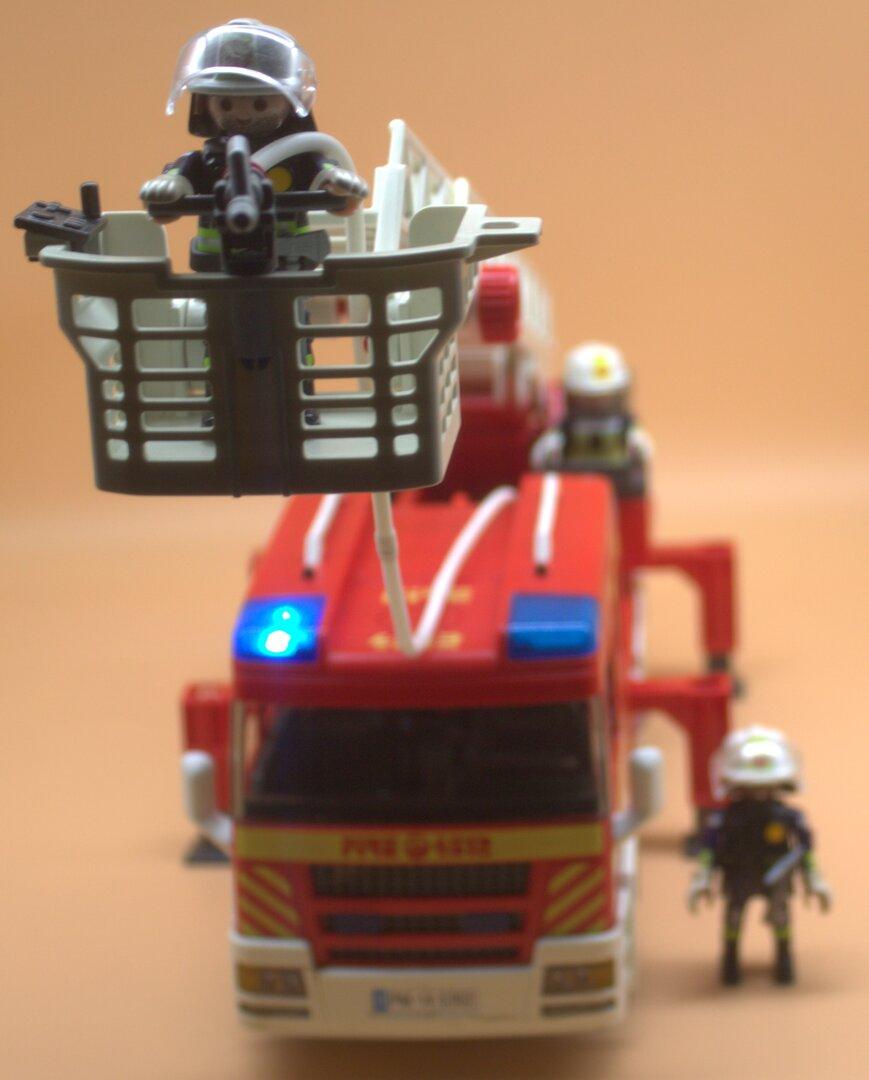 Playmobil Feuerwehr Leiterwagen 5362 gebraucht