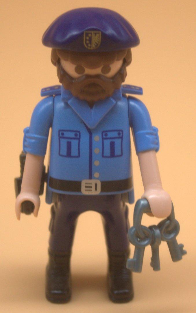 Playmobil Figur Polizist gebraucht